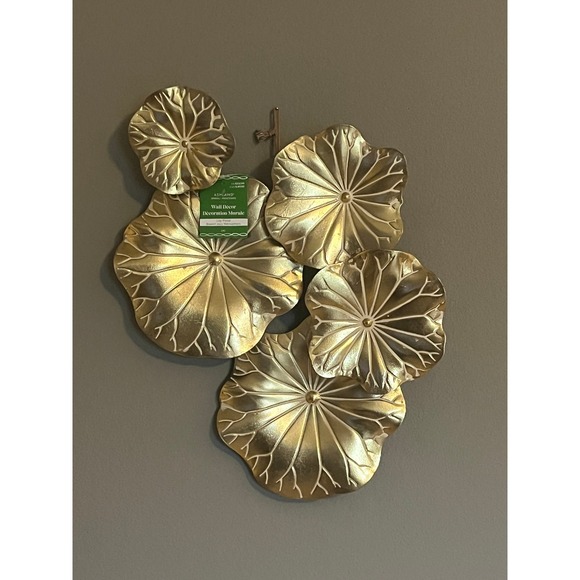 Ashland Lily Pond Gold Metal Wall Decor Decoration Murale - Picture 1 of 4